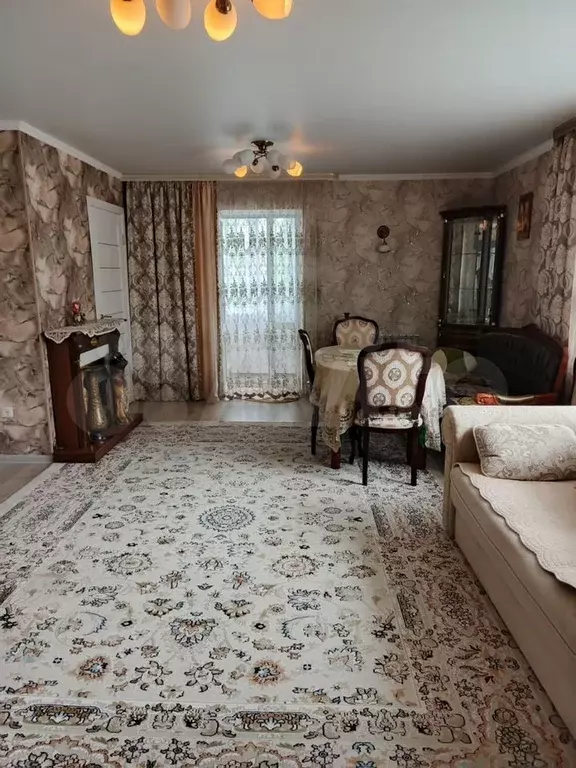 2-к. квартира, 70 м, 1/3 эт. - Фото 0