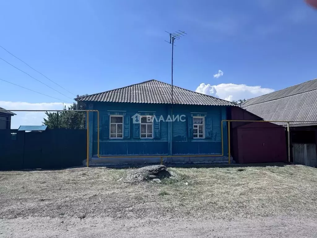 Дом в Воронежская область, Лиски ул. Плеханова, 57 (50 м) - Фото 1