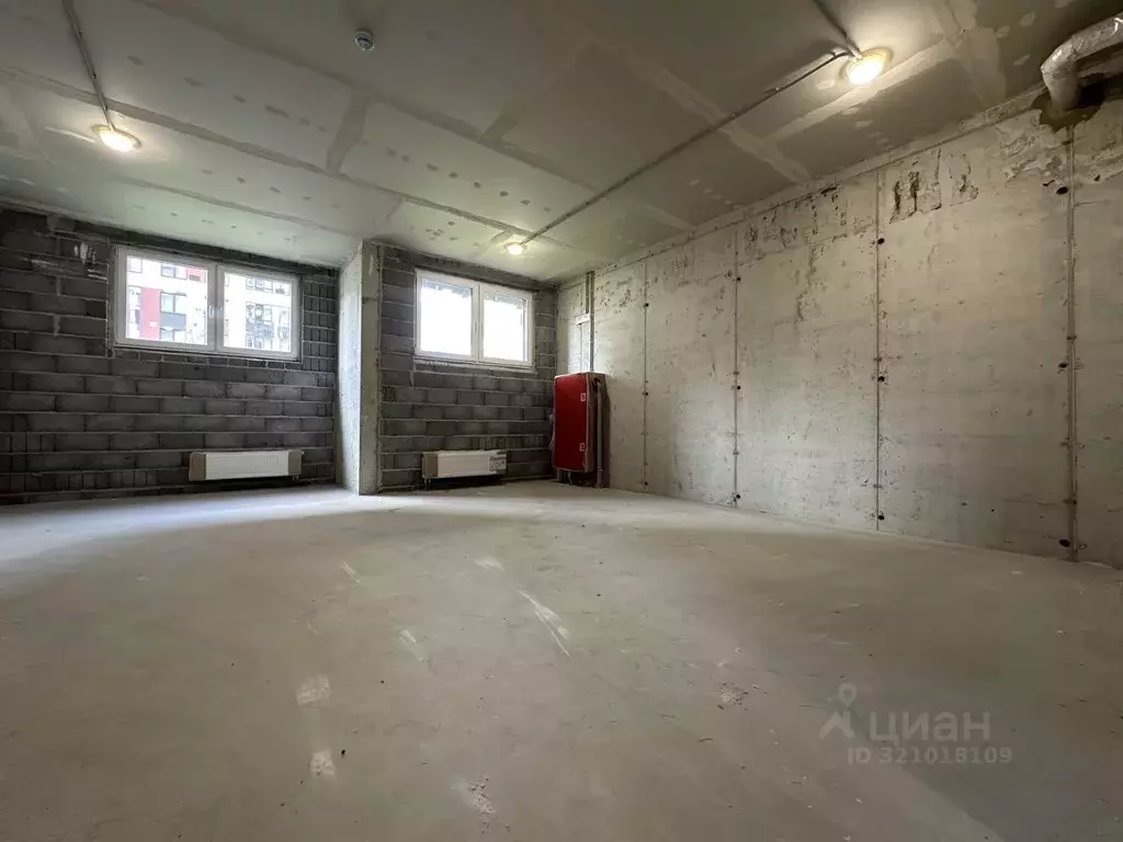 Помещение свободного назначения в Санкт-Петербург пос. Парголово, дор. ... - Фото 1