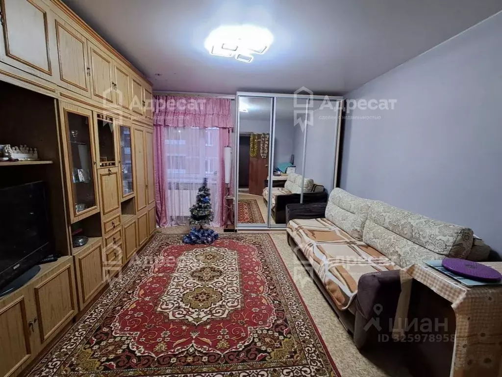 3-к кв. Волгоградская область, Волгоград ул. 70-летия Победы, 29 (67.8 ... - Фото 0