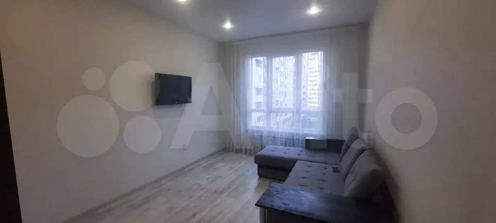 1-к. квартира, 41 м, 5/9 эт. - Фото 0