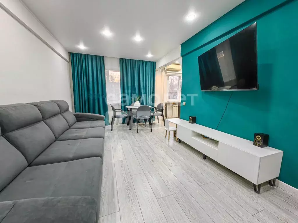 3-к кв. Ульяновская область, Ульяновск ул. Розы Люксембург, 54 (58.2 ... - Фото 1