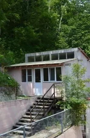 Дом в Краснодарский край, Туапсе Весенняя ул., 1 (35 м) - Фото 0