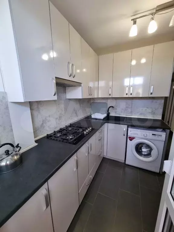 1-к. квартира, 37 м, 3/9 эт. - Фото 1