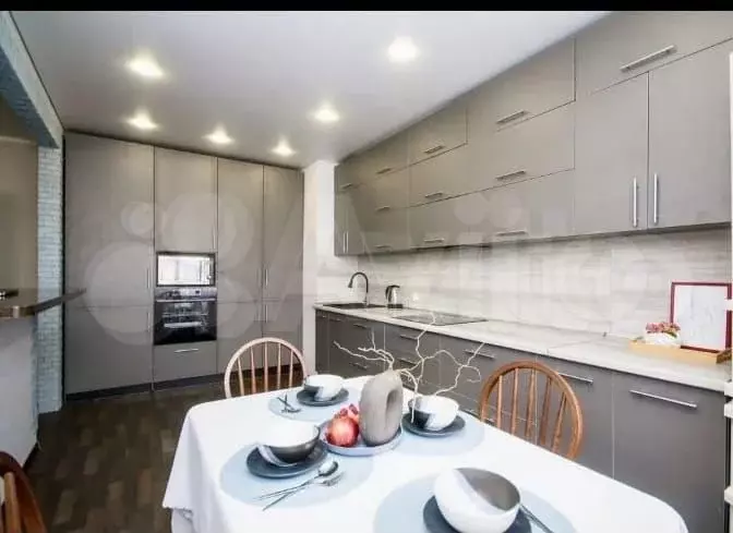3-к. квартира, 81 м, 7/10 эт. - Фото 0