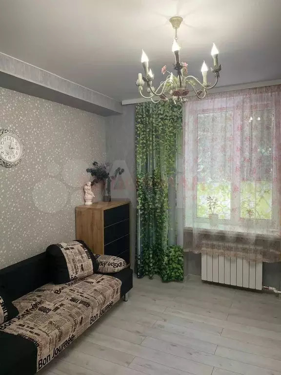 Комната 14,9 м в 3-к., 1/3 эт. - Фото 0