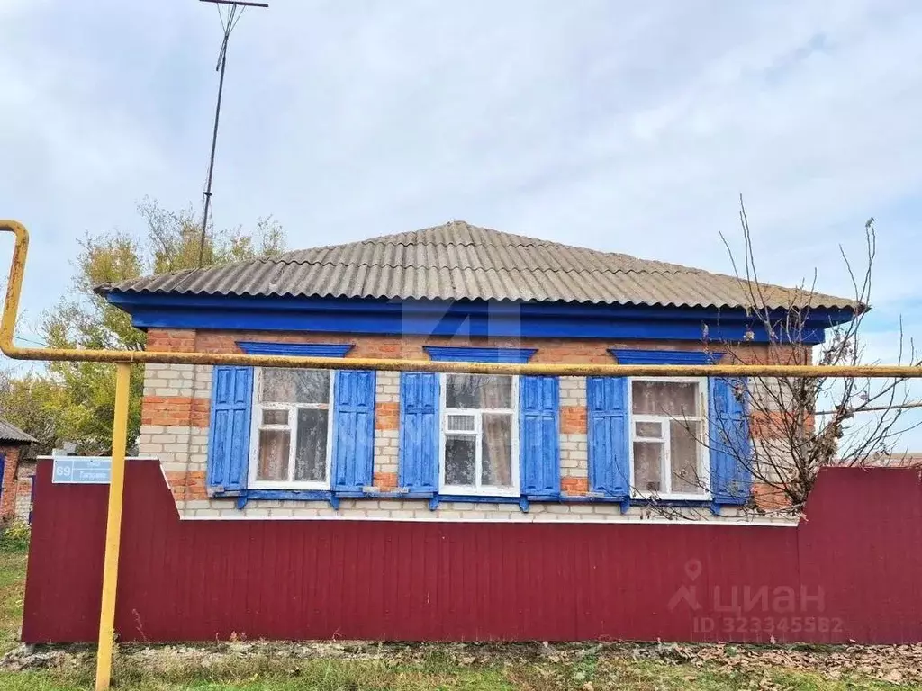 Дом в Воронежская область, Верхнемамонский район, Нижнемамонское 1-е ... - Фото 1