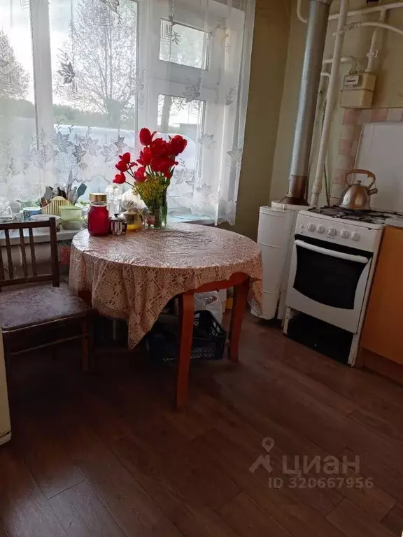 1-к кв. Калужская область, Тарусский район, Алекино с/пос, д. Алекино ... - Фото 1