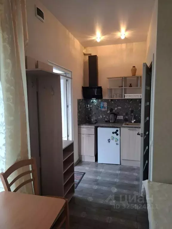 Студия Крым, Ялта ул. Красноармейская, 40 (25.0 м) - Фото 1