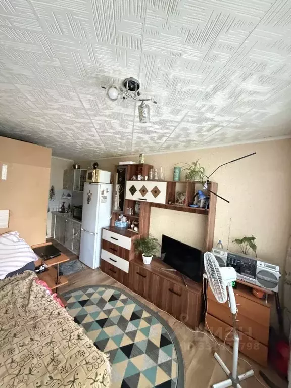 Комната Омская область, Омск просп. Космический, 22 (17.4 м) - Фото 1