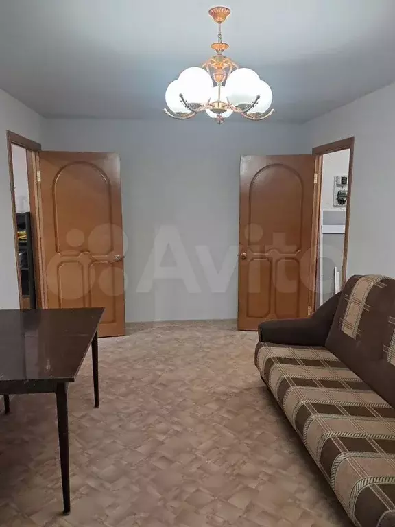3-к. квартира, 49 м, 5/5 эт. - Фото 0