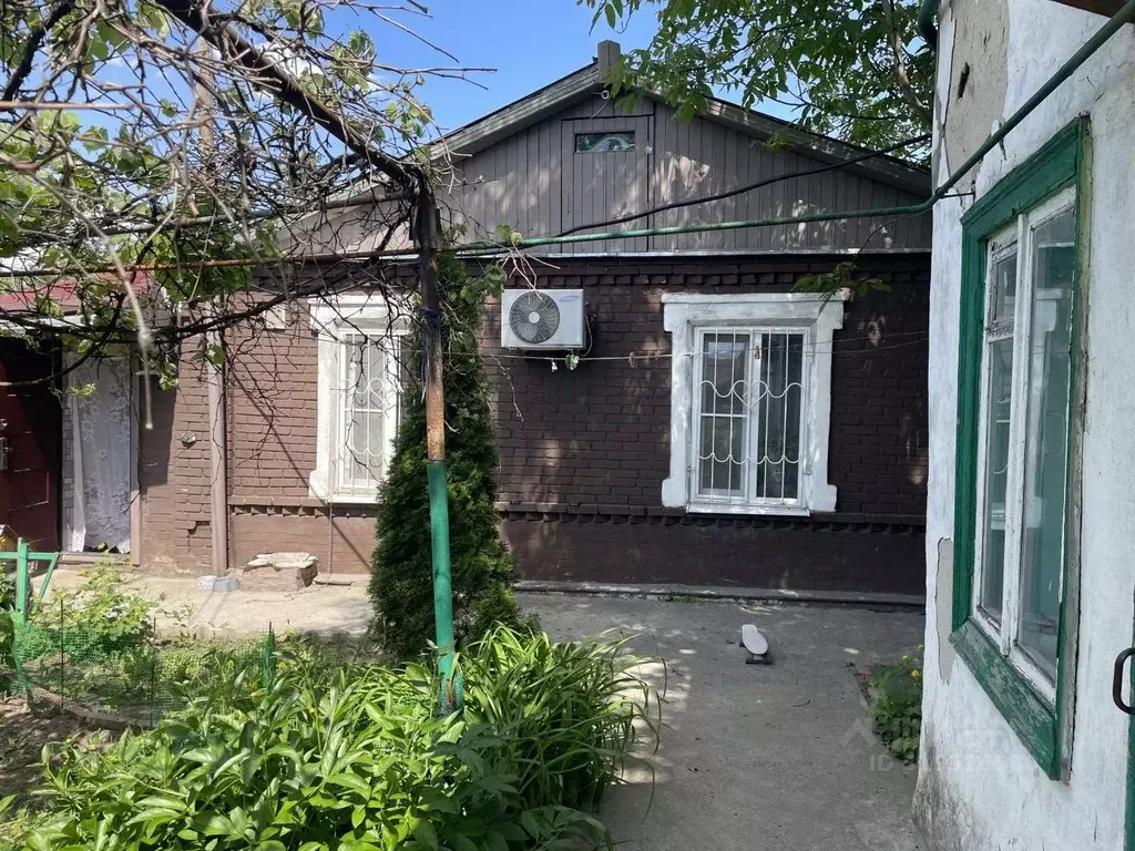 Дом в Ростовская область, Ростов-на-Дону Отечественный пер., 4 (55 м) - Фото 1