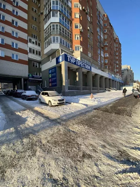 Помещение свободного назначения в Кировская область, Киров Октябрьский ... - Фото 1