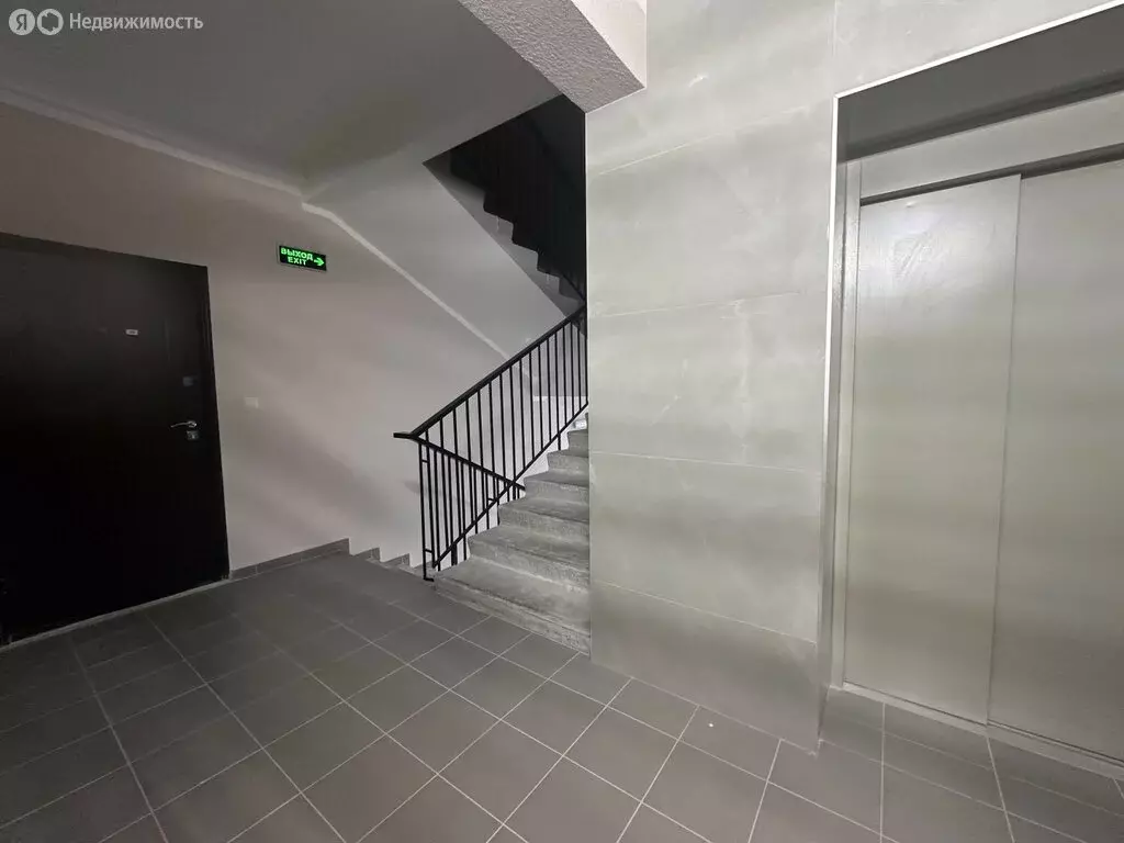 1-комнатная квартира: Калининград, Иркутская улица, 8 (37 м) - Фото 1