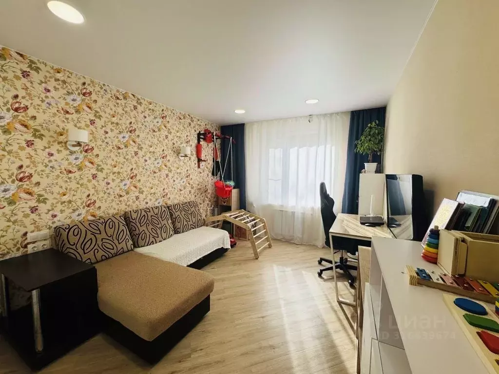 2-к кв. Пензенская область, Заречный Ахунская ул., 23 (60.6 м) - Фото 1