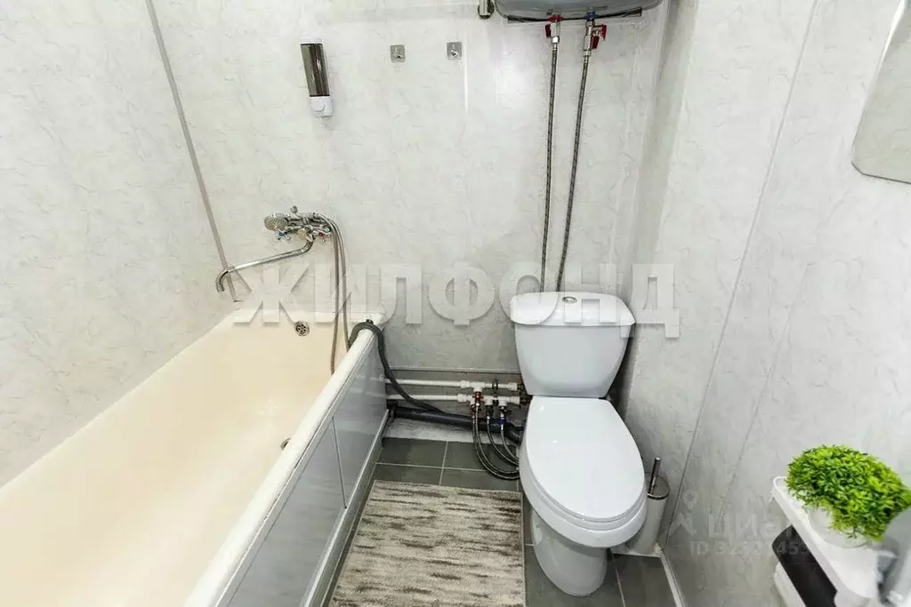 1-к кв. Алтайский край, Барнаул ул. 50 лет СССР, 19 (30.5 м) - Фото 1