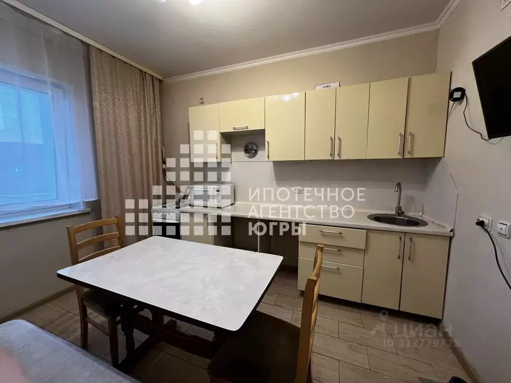 1-к кв. Ханты-Мансийский АО, Ханты-Мансийск ул. Дзержинского, 39А ... - Фото 0