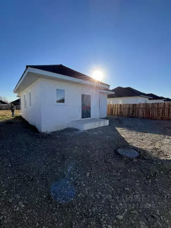 Дом в Хакасия, Усть-Абаканский район, пос. Тепличный ул. 1-я Новаторов ... - Фото 2