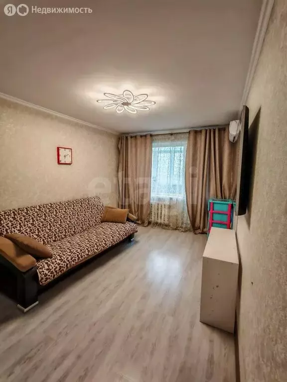 2-комнатная квартира: Оренбург, Салмышская улица, 5/2 (50 м) - Фото 0