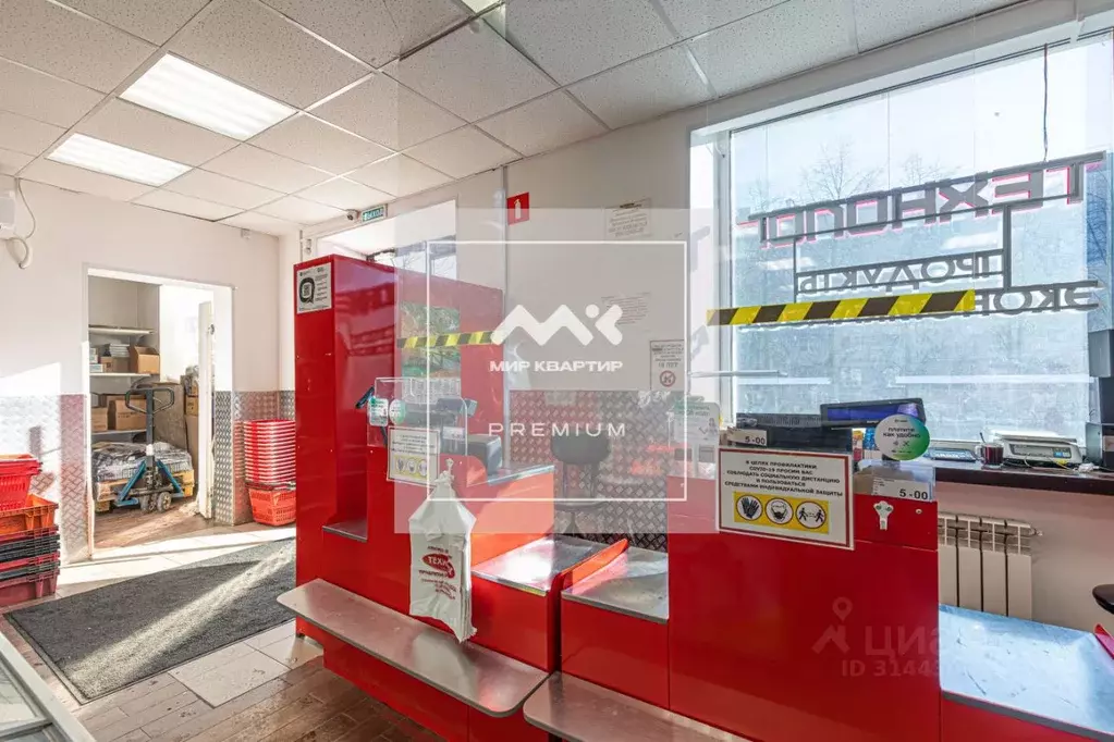 Торговая площадь в Санкт-Петербург просп. Елизарова, 15 (108 м) - Фото 1