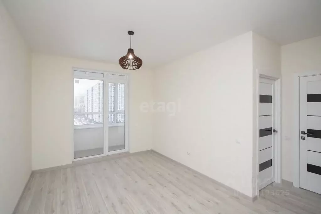 1-к кв. Тюменская область, Тюмень ул. Краснооктябрьская, 4Ак2 (35.0 м) - Фото 0