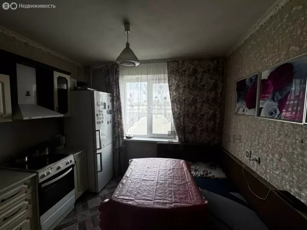 2-комнатная квартира: Челябинск, улица Братьев Кашириных, 134 (49.6 м) - Фото 1