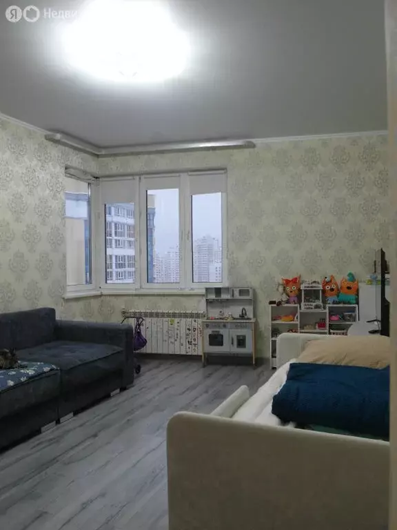 1-комнатная квартира: Екатеринбург, Авиационная улица, 10 (47 м) - Фото 1