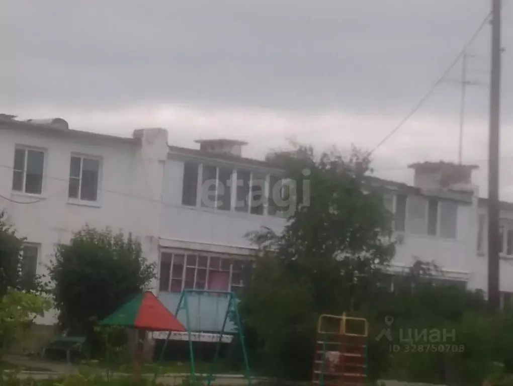 2-к кв. Омская область, Кормиловка рп ул. Маяковского, 16 (48.3 м) - Фото 1