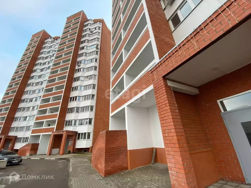 Продаётся 2-к квартира, 60 м - Фото 0