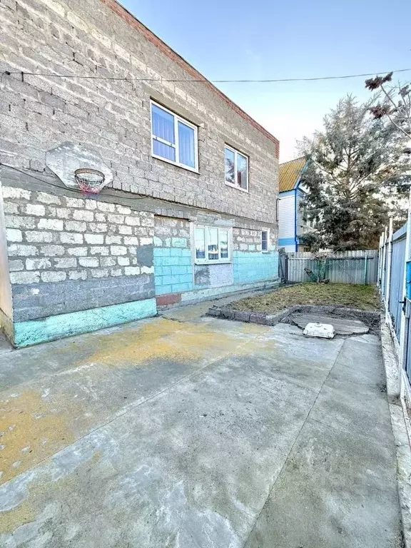 Дом в Астраханская область, Астрахань ул. 3-я Новослободская (102 м) - Фото 2