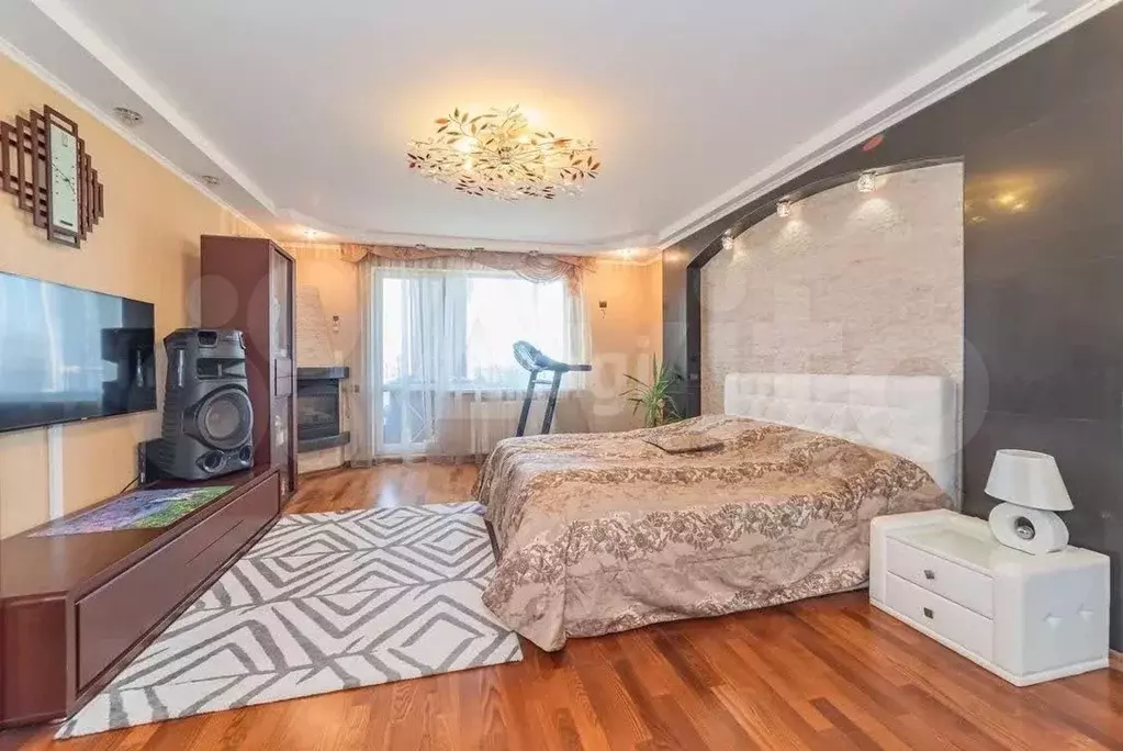 3-к. квартира, 85 м, 4/9 эт. - Фото 1