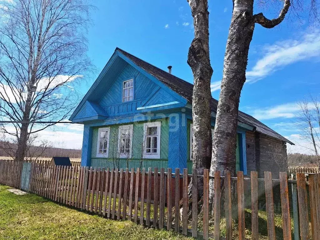 Дом в Вологодская область, Шекснинский район, Никольское с/пос, д. ... - Фото 0