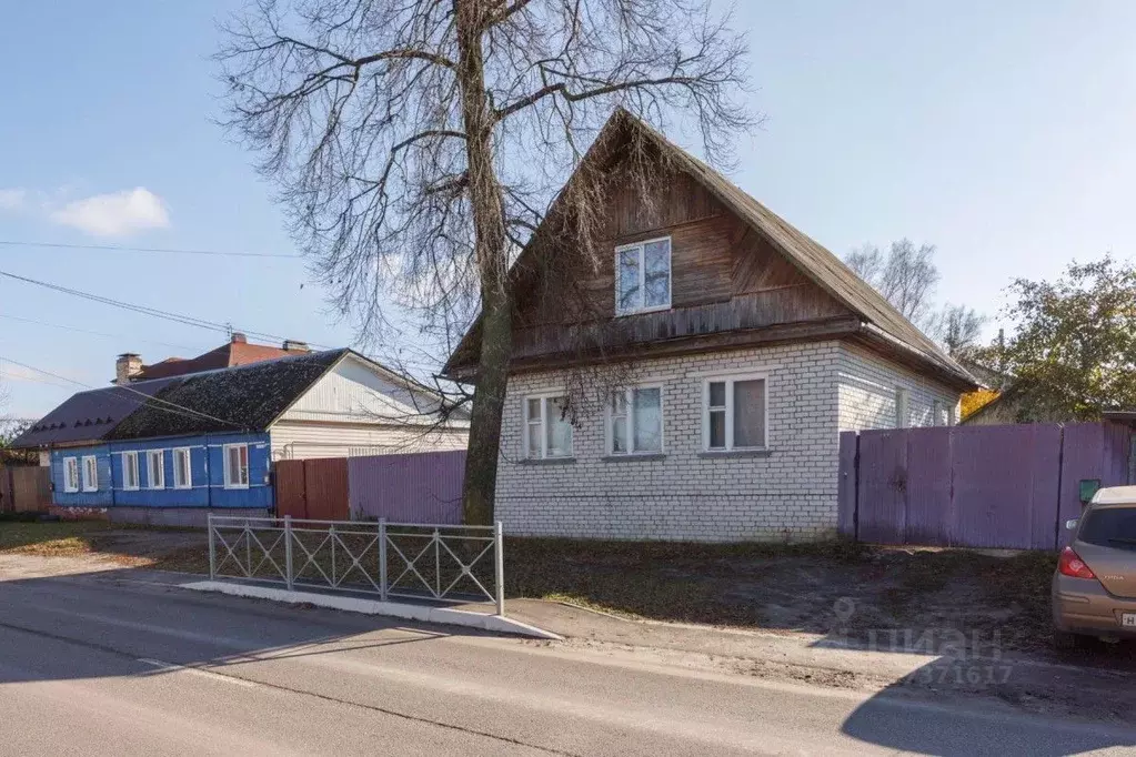 Дом в Брянская область, Карачев ул. 50 лет Октября, 156 (145 м) - Фото 0