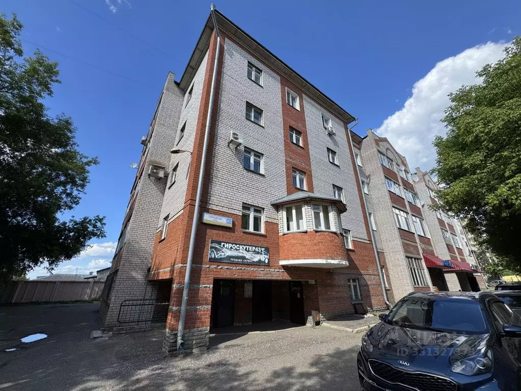 Торговая площадь в Кировская область, Киров ул. Герцена, 83 (92 м) - Фото 1