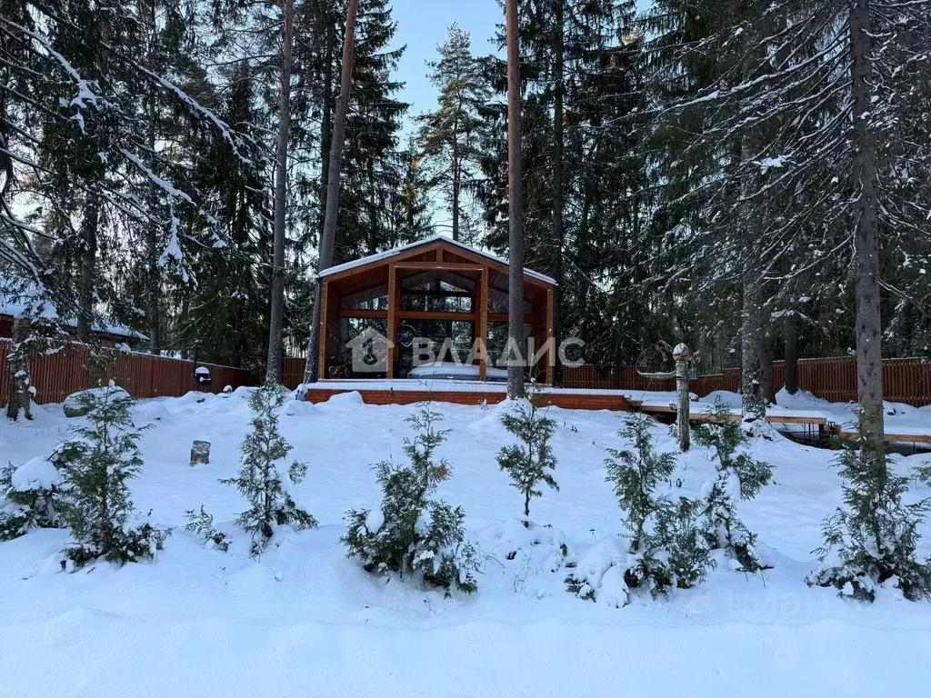 Дом в Ленинградская область, Выборгский район, Приморское городское ... - Фото 1