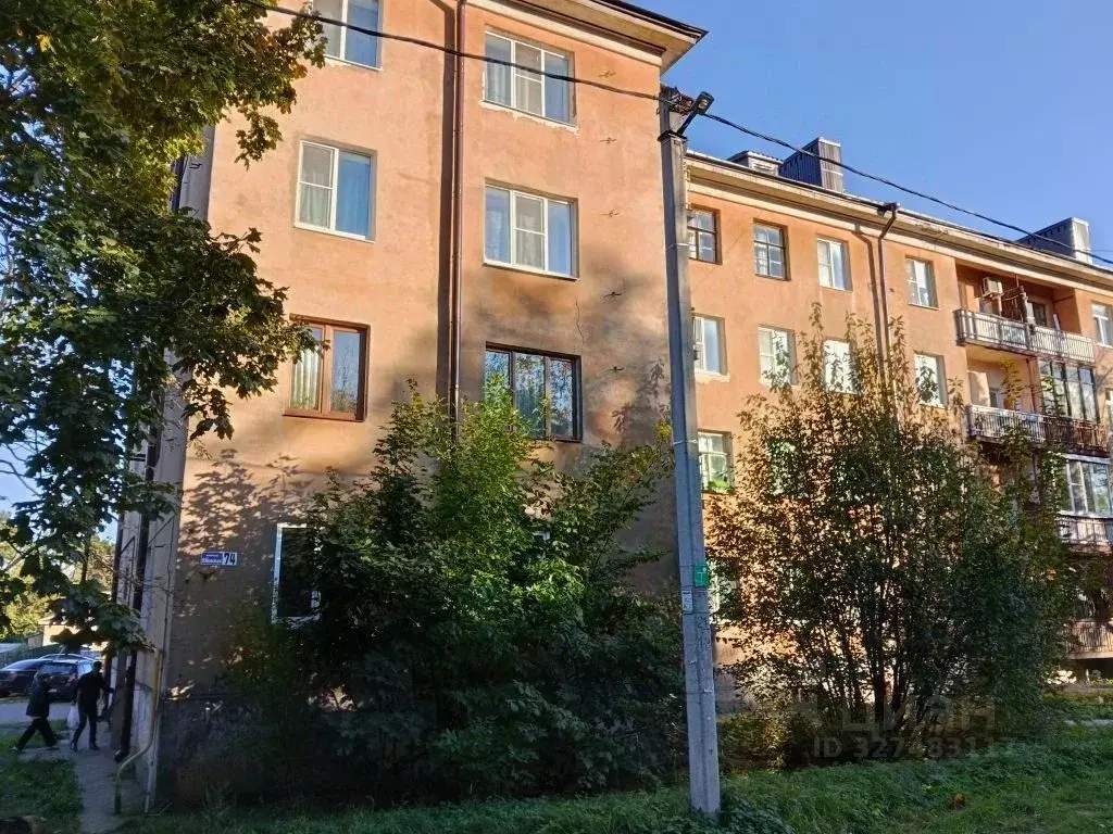 2-к кв. Ленинградская область, Луга Киевская ул., 74 (56.0 м) - Фото 1