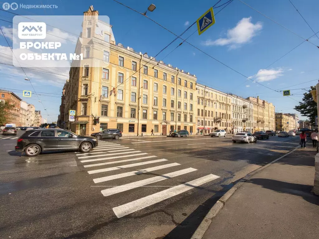 3-комнатная квартира: Санкт-Петербург, 8-я линия Васильевского ... - Фото 1