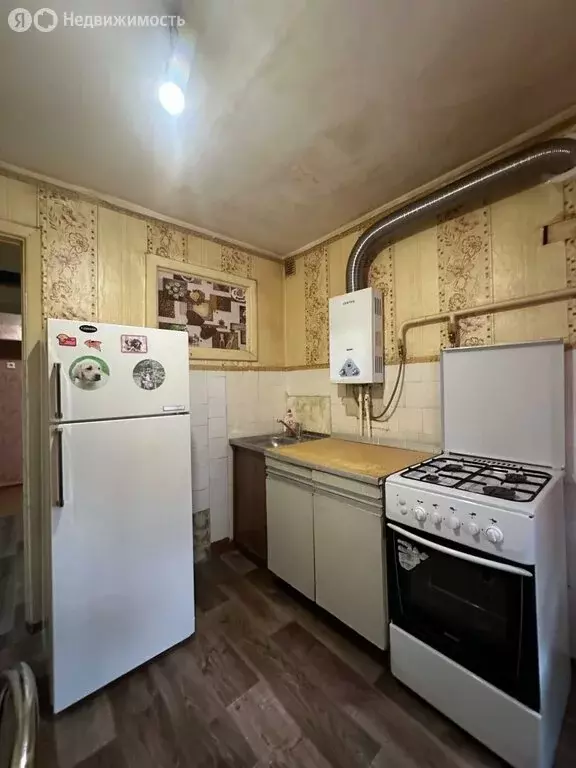 2-комнатная квартира: Шахты, 1-й Милиционный переулок, 84А (41.7 м) - Фото 0