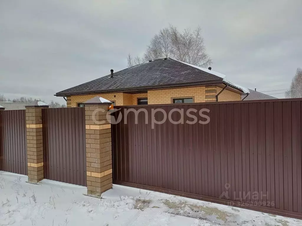 Дом в Тюменская область, Тюмень ул. Владимира Гоненко (120 м) - Фото 1