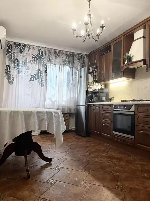 3-к. квартира, 84 м, 7/10 эт. - Фото 0