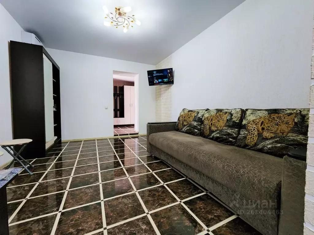 1-к кв. Краснодарский край, Новороссийск ул. Исаева, 37 (69.0 м) - Фото 0
