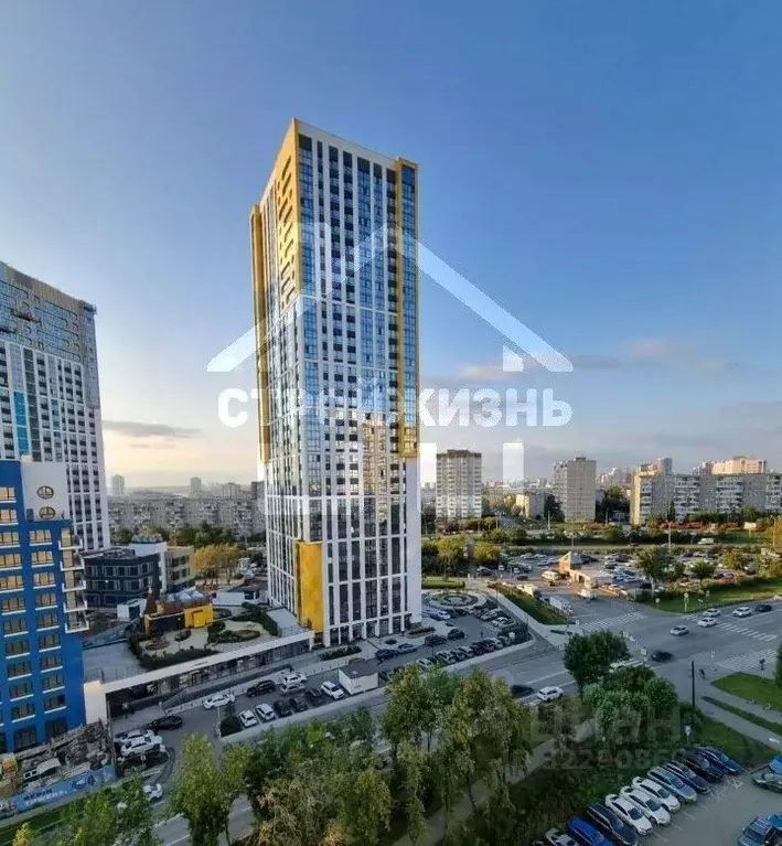 3-к кв. Свердловская область, Екатеринбург ул. Репина, 52 (100.0 м) - Фото 1