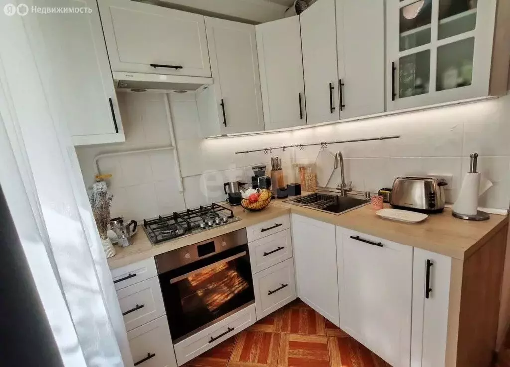 3-комнатная квартира: Барнаул, проспект Строителей, 38А (62 м) - Фото 2