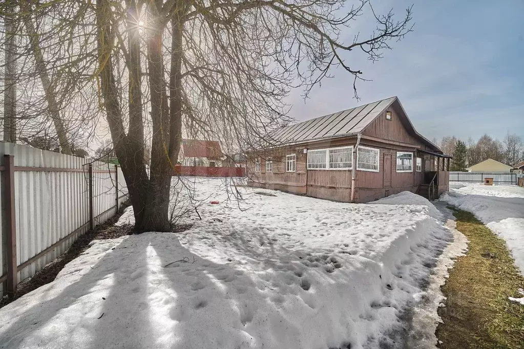 Дом в Калужская область, Жуков Советская ул., 70 (81 м) - Фото 1