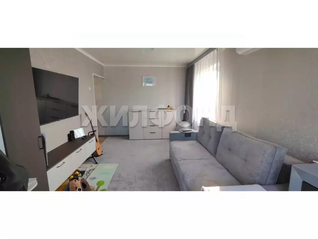 2-к кв. Хакасия, Абакан ул. Чертыгашева, 42 (42.2 м) - Фото 1
