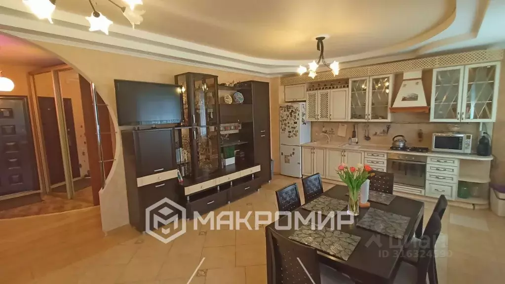2-к кв. Орловская область, Орел ул. Тургенева, 23 (111.7 м) - Фото 0