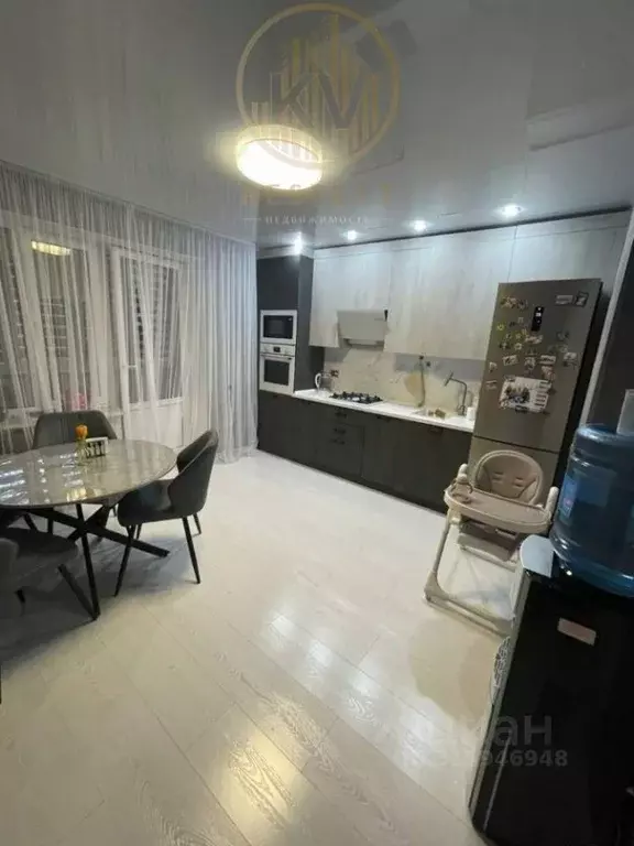 2-к кв. Ставропольский край, Минеральные Воды Юбилейная ул., 7 (80.5 ... - Фото 1