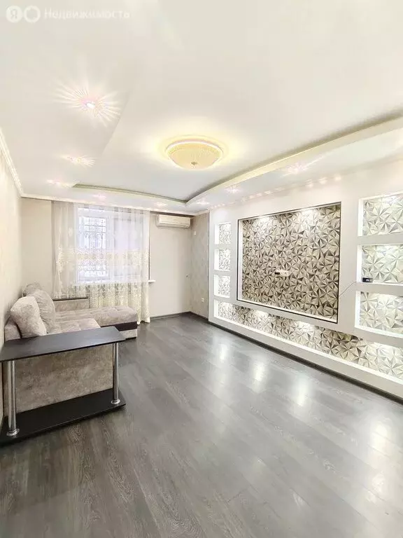 2-комнатная квартира: Саратов, улица имени Б.Н. Ерёмина, 7 (58 м) - Фото 1