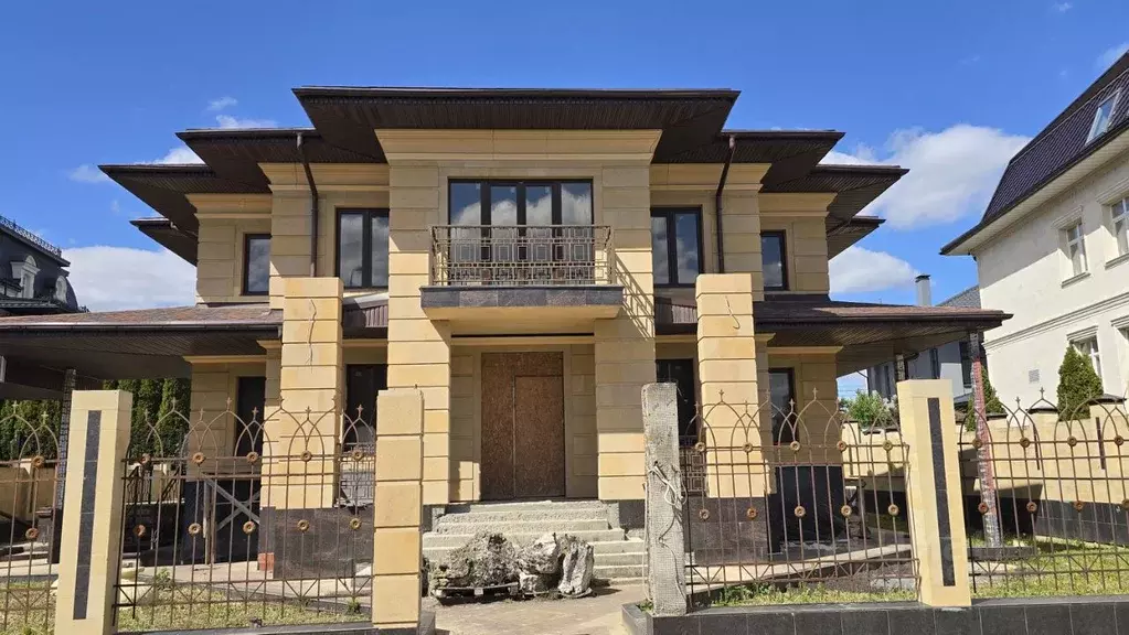 Коттедж в Москва ул. Адмирала Лазарева, 87к4 (346 м) - Фото 1