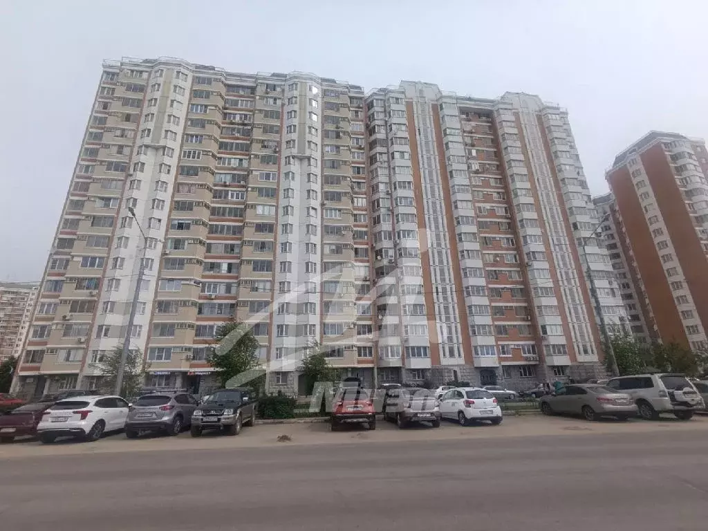 Продается 4-комнатная квартира - Фото 0